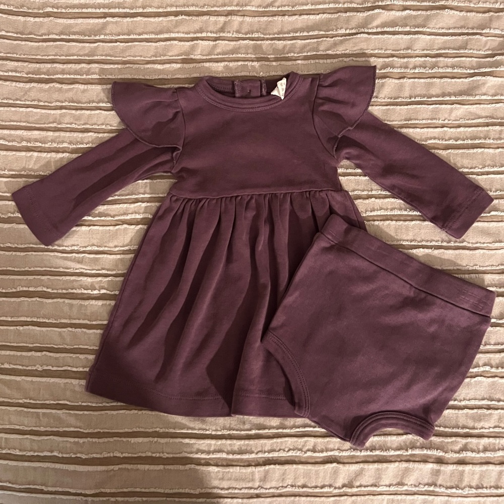Kate Quinn long sleeve dress with bloomers size 6-12 months